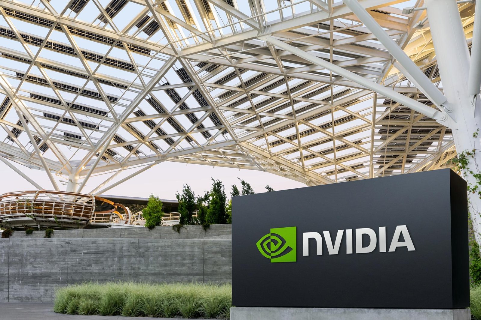 Nvidias‌ Market Position and‌ Competitive ​Landscape