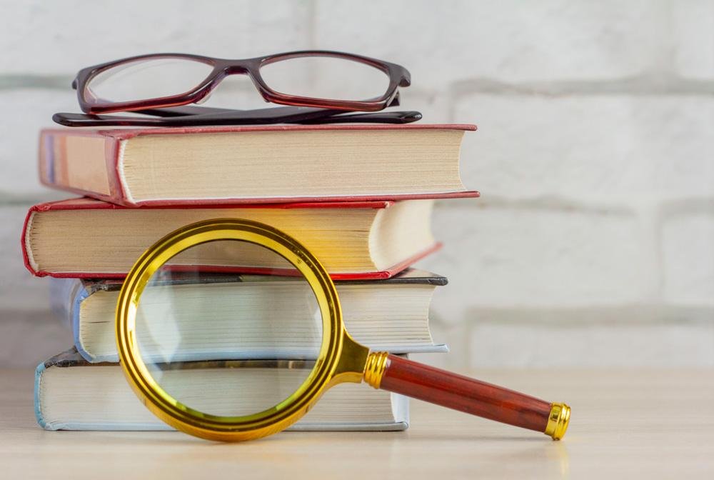 Crafting a Comprehensive Literature Review: Best Practices and Strategies